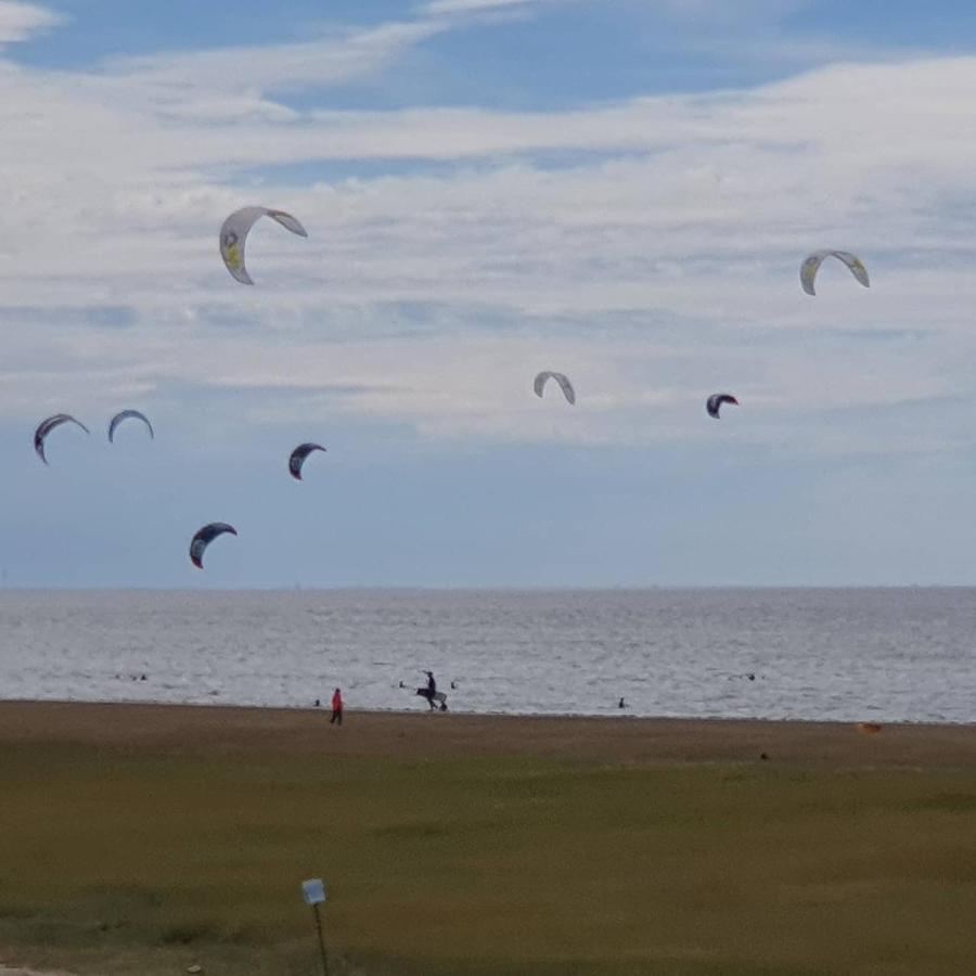 Haus Amrum 21**** Busum Luaran gambar